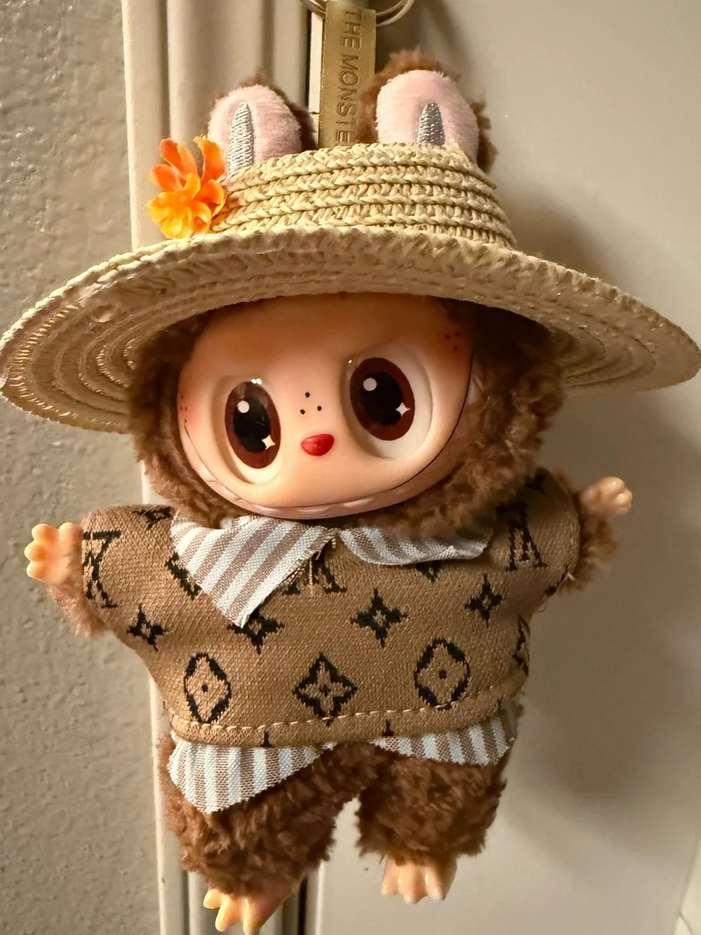 Plush Keychain Doll in Brown with Straw Hat - Cute Kids Toy